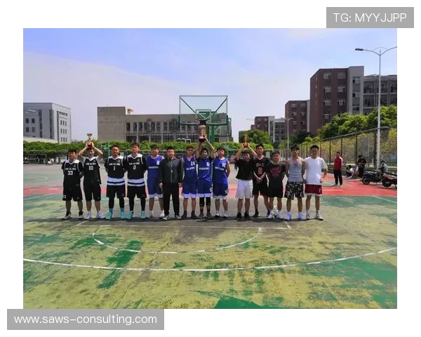 重庆篮球队技术剖析:从战术布局到球员技能全面解读 重庆篮球队技术剖析:从战术布局到球员技能全面解读