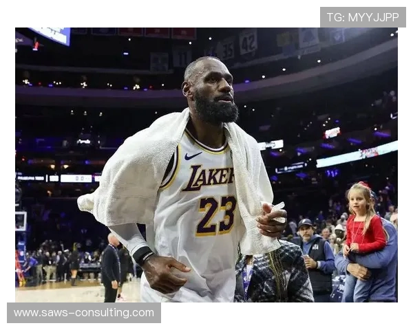 湖人强势对决再掀激情风暴詹姆斯率队迎战劲敌巅峰对抗即将上演