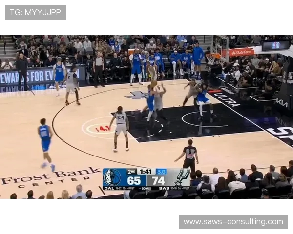 2019年骑士与马刺精彩对决回顾及赛季表现分析