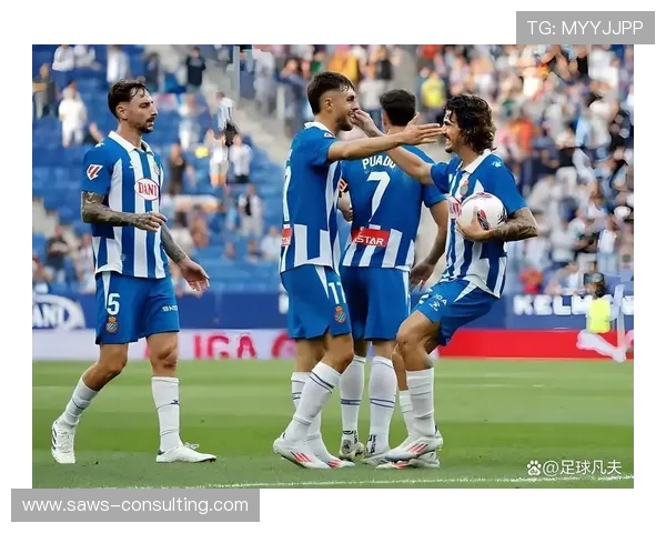 巴塞罗那与西班牙国家队精彩回播分析与赛后点评